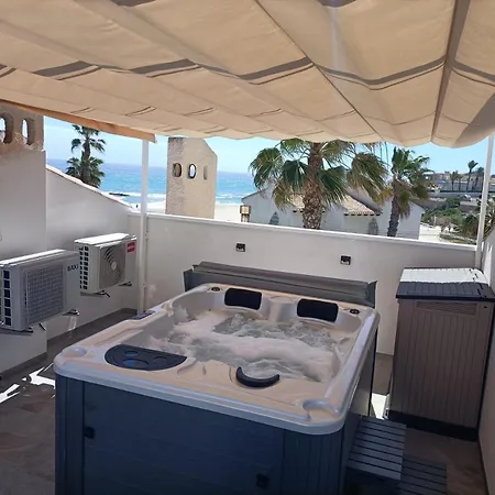 Duplex Nosy Be Vue Sur Avec Solarium Et Jacuzzi *