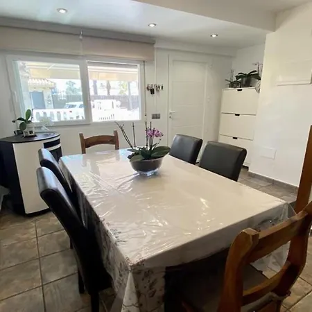 Duplex Nosy Be Vue Sur Avec Solarium Et Jacuzzi Chalet Orihuela