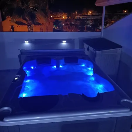 Duplex Nosy Be Vue Sur Avec Solarium Et Jacuzzi Orihuela